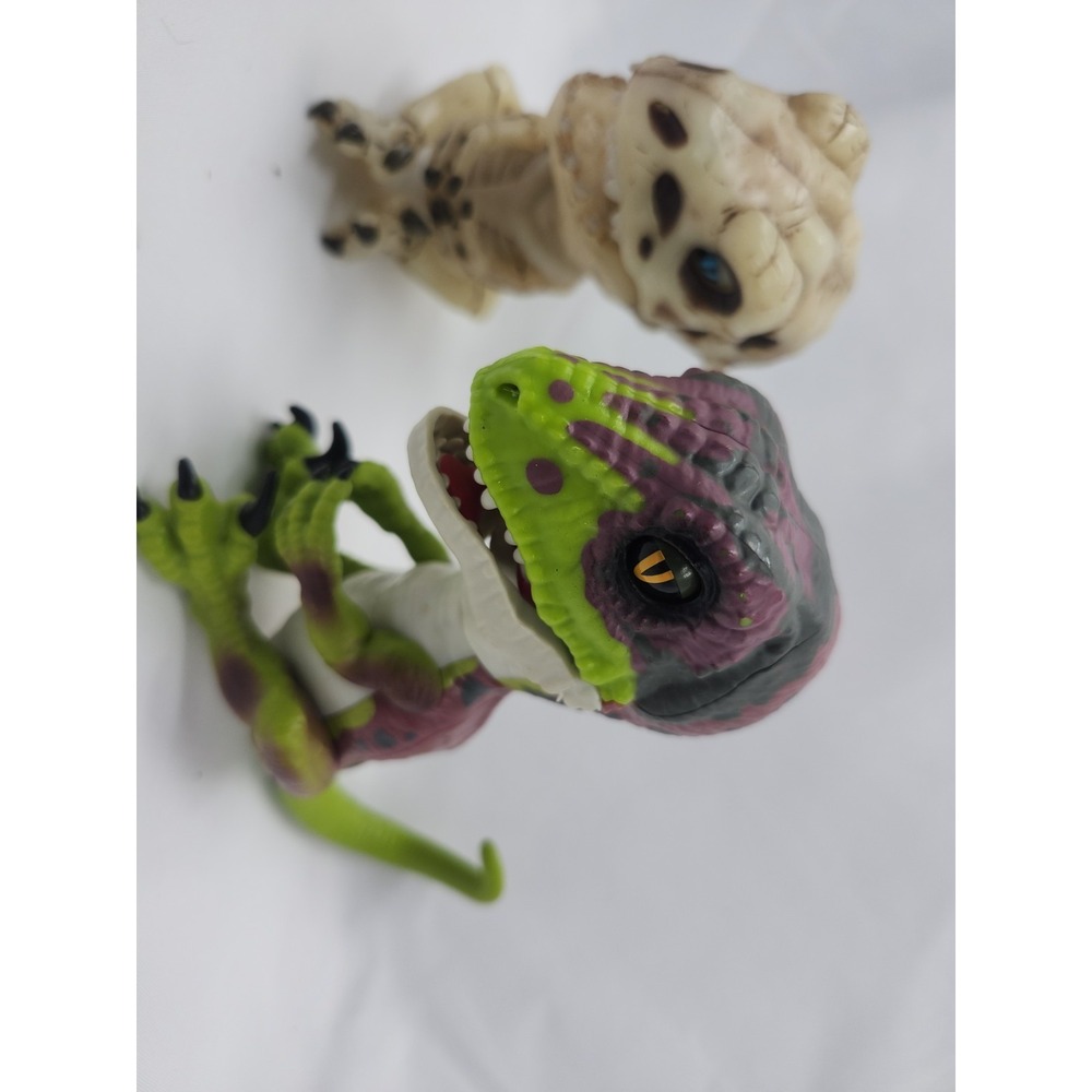 Fingerlings Lot Untamed Raptor Stealth Bonehead 2017 Interactive Dinosaur - Picture 3 of 3